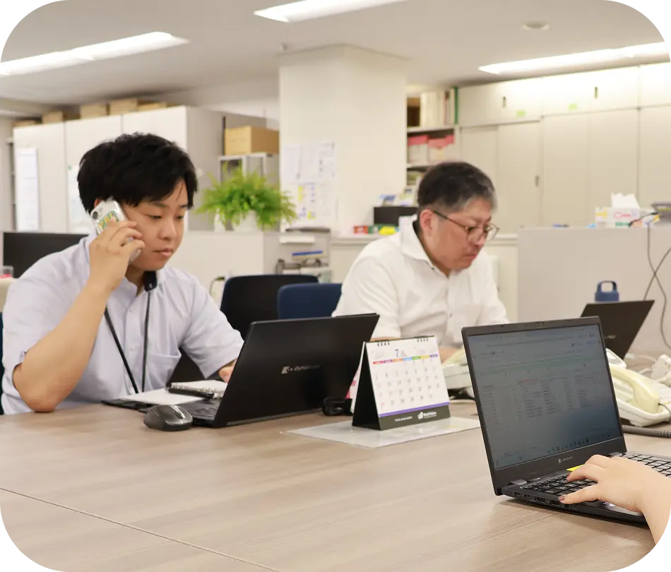 営業職の仕事風景